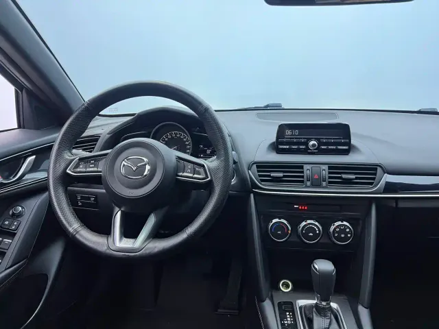 Mazda CX-4 — Фото автомобиля 12
