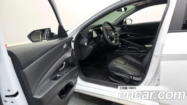 Hyundai Avante — Фото автомобиля 15