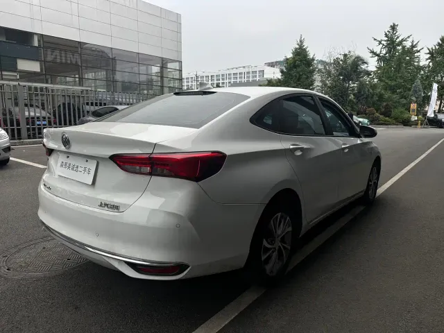 Buick Verano — Фото автомобиля 5