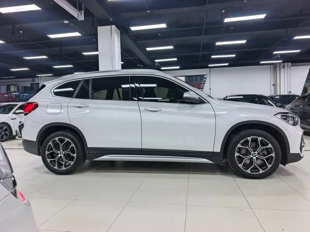 BMW X1 — Фото автомобиля 6