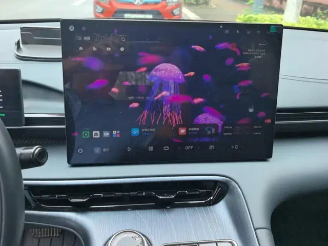 Geely Galaxy E5 — Фото автомобиля 13