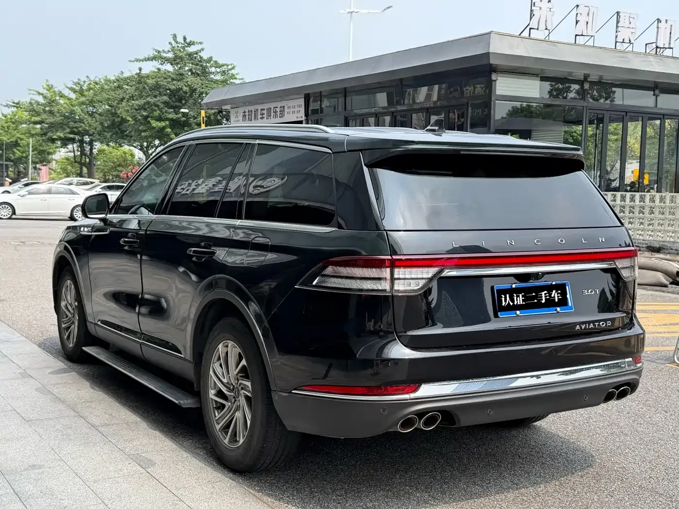 Lincoln Aviator 2022 3.0T V6 4WD Premium Edition — Фото автомобиля 10