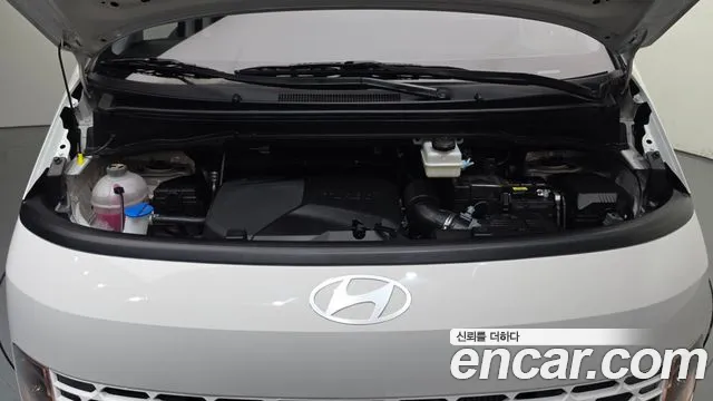 Hyundai Staria — Фото автомобиля 9