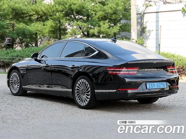 Genesis G80 RG3 — Фото автомобиля 2