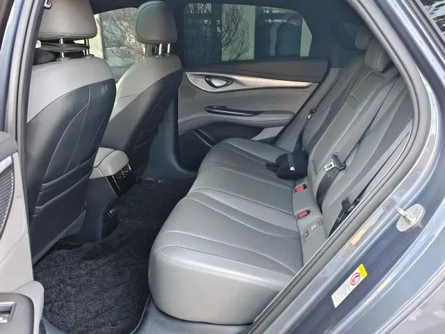 BYD Seal — Фото автомобиля 15