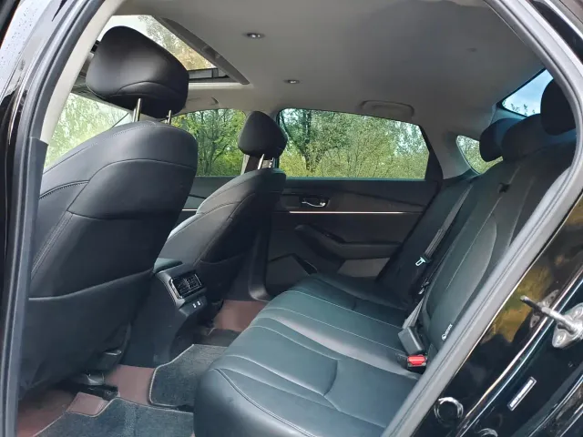 Honda Accord — Фото автомобиля 8
