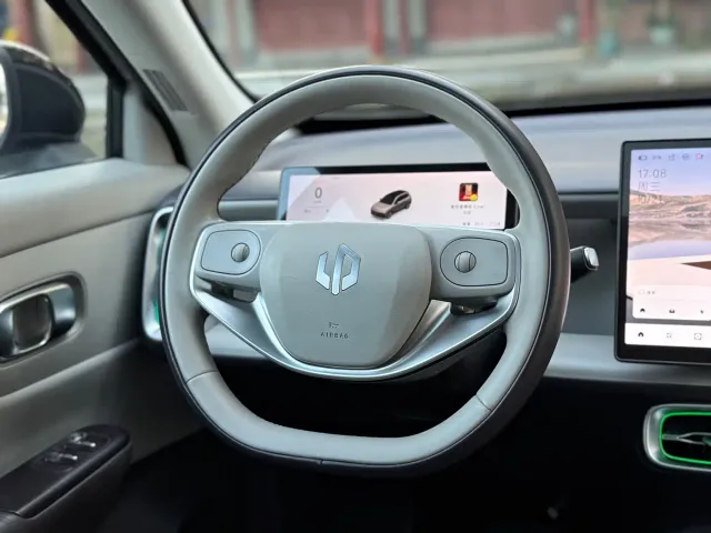 Leapmotor B10 — Фото автомобиля 13