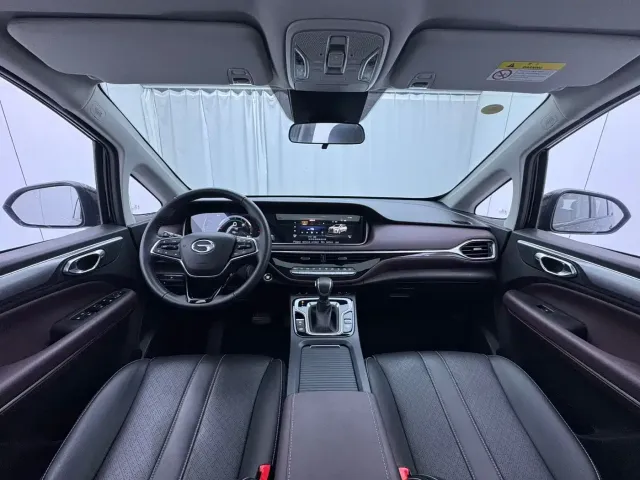 GAC Trumpchi M6 — Фото автомобиля 14