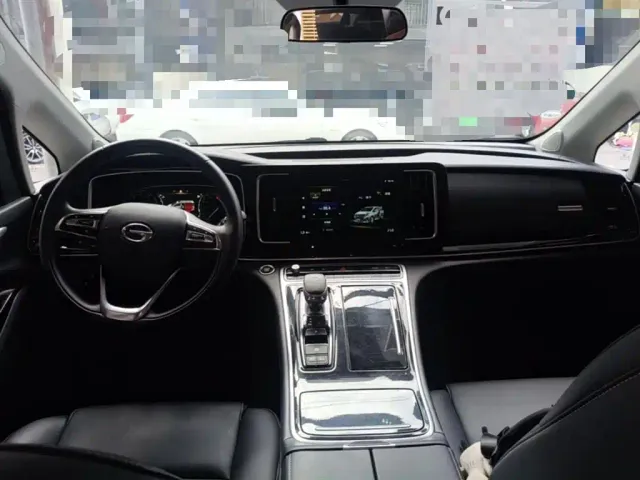 GAC Trumpchi M8 — Фото автомобиля 9