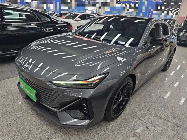Фотография автомобиля — Changan UNI-V
