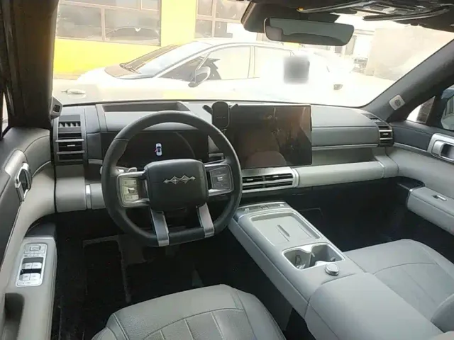 BYD FangChengBao Titanium 7 — Фото автомобиля 9