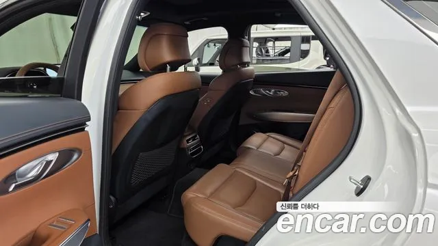 Genesis GV70 — Фото автомобиля 26