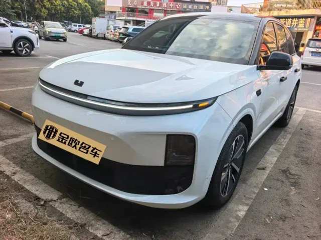 Фотография автомобиля — Li Auto L6