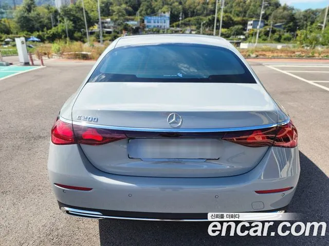Mercedes-Benz E-Class W214 — Фото автомобиля 3