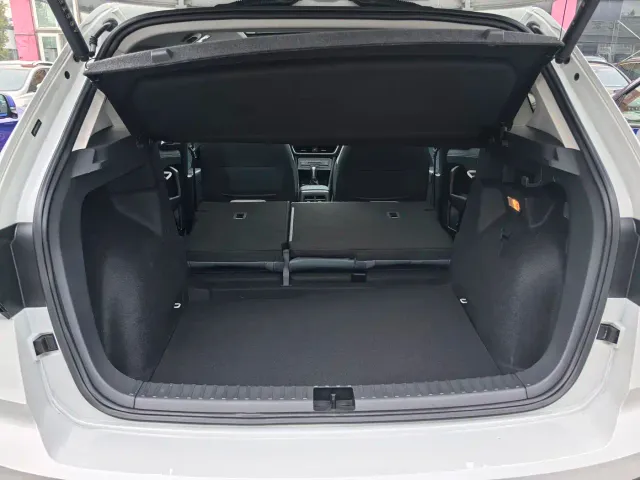 Volkswagen Tharu — Фото автомобиля 12
