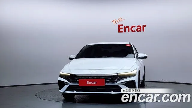 Hyundai AVANTE — Фото автомобиля 3
