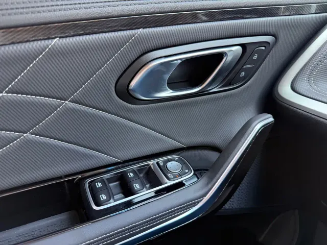 Maxus G90 — Фото автомобиля 16