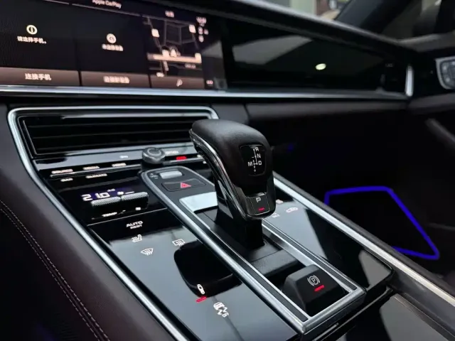 Porsche Panamera — Фото автомобиля 14