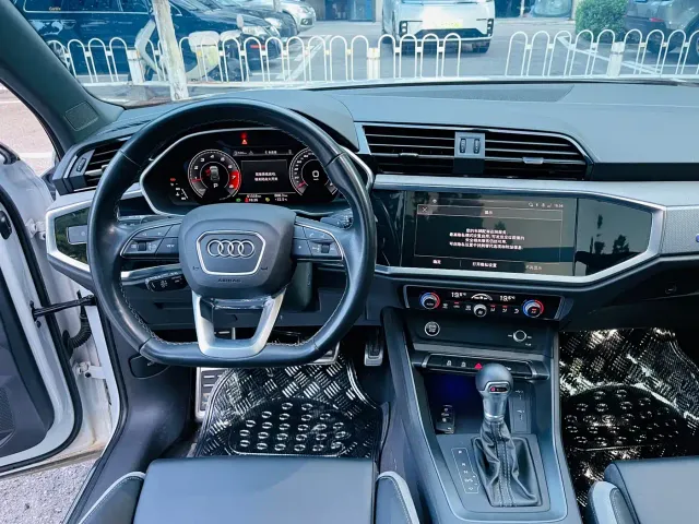 Audi Q3 — Фото автомобиля 20