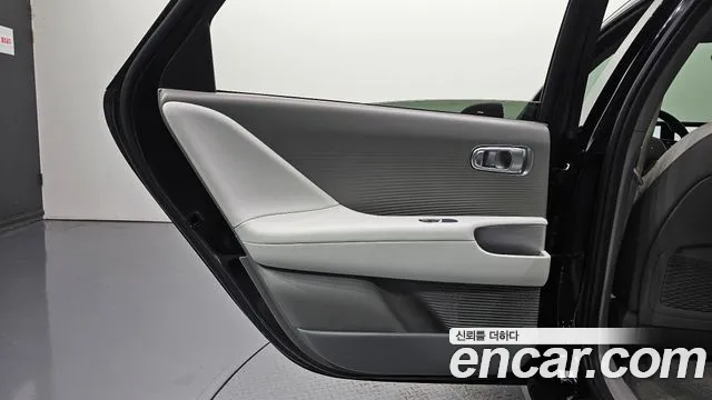 Hyundai Ioniq 6 — Фото автомобиля 14