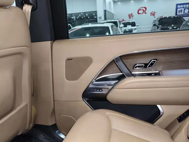 Land Rover Range Rover — Фото автомобиля 13