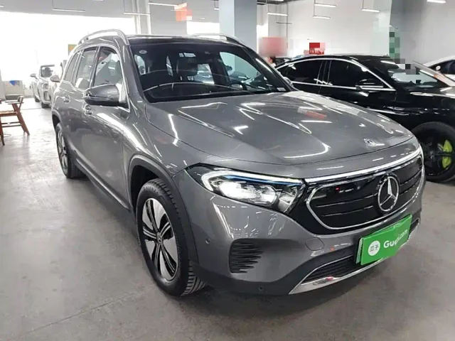 Mercedes-Benz EQB — Фото автомобиля 3