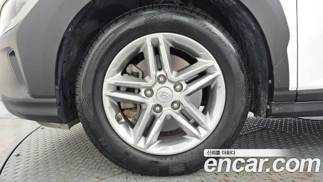 Hyundai Kona — Фото автомобиля 5