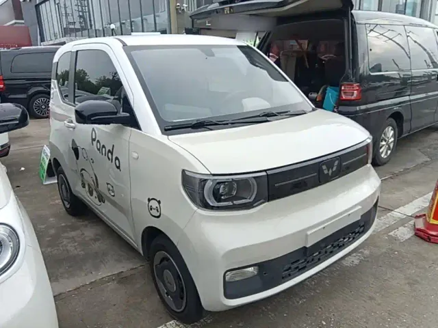 Wuling Hongguang Mini EV — Фото автомобиля 3
