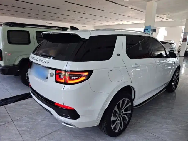 Land Rover Discovery Sport — Фото автомобиля 6