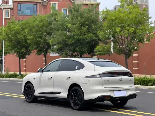 IM Motors LS6 — Фото автомобиля 7