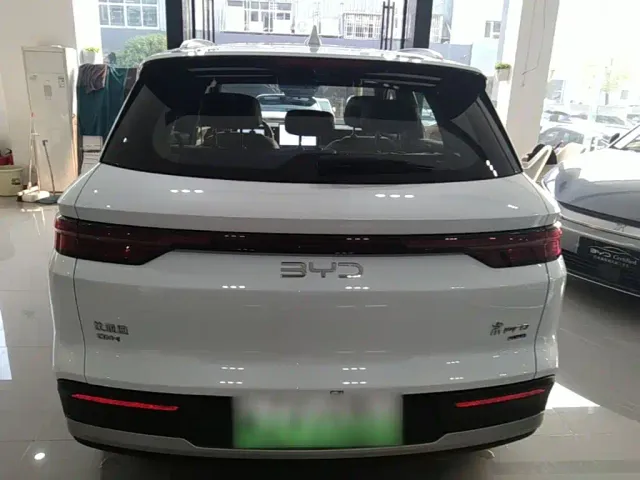 BYD Song Pro — Фото автомобиля 5