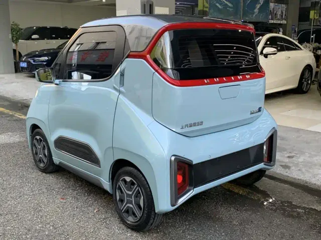 Wuling NanoEV — Фото автомобиля 6
