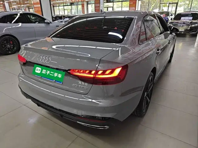 Audi A4L — Фото автомобиля 6