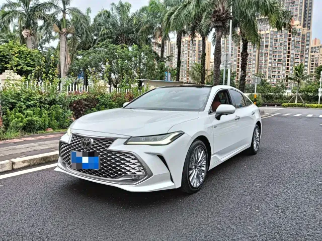 Фотография автомобиля — Toyota Avalon