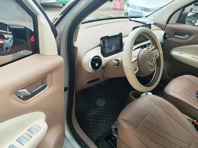 Wuling Hongguang Mini EV — Фото автомобиля 15