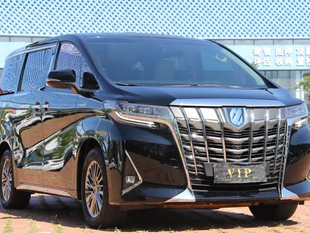 Toyota Alphard 2021 Hybrid 2.5L Luxury — Фото автомобиля 2