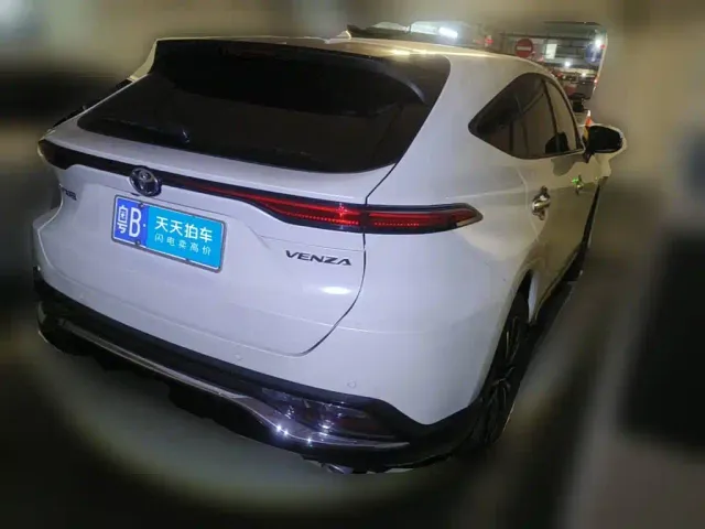 Toyota Venza — Фото автомобиля 2