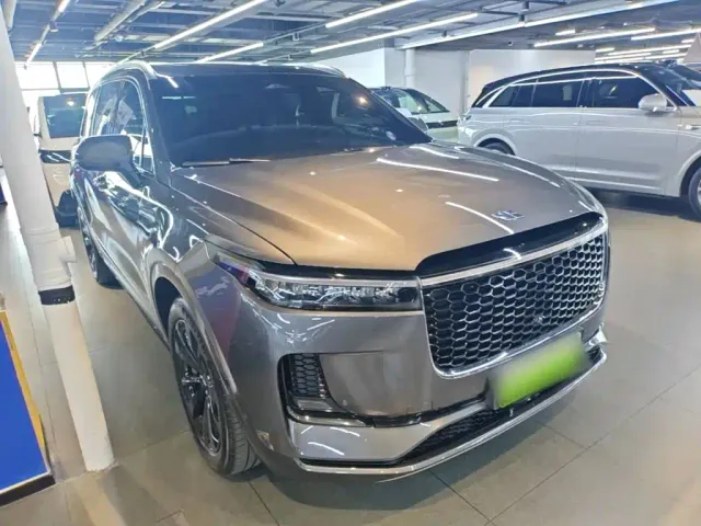 Li Auto ONE — Фото автомобиля 3