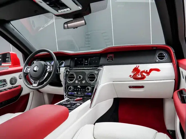 Rolls-Royce Cullinan — Фото автомобиля 19