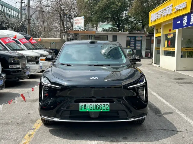 IM Motors LS6 — Фото автомобиля 2