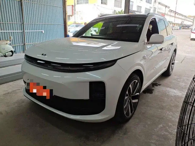 Фотография автомобиля — Li Auto L6