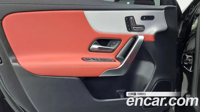Mercedes-Benz A-Class — Фото автомобиля 15