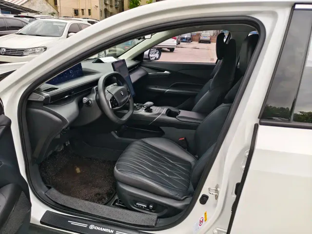 Changan Lamore — Фото автомобиля 8