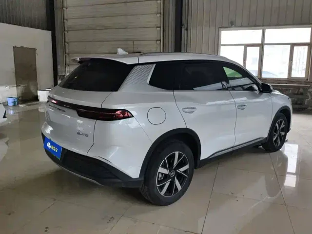 BYD Song Pro — Фото автомобиля 3