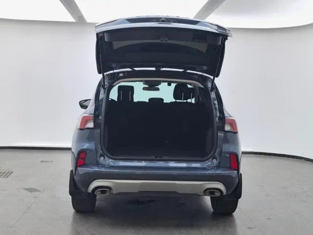 Ford Escape — Фото автомобиля 12