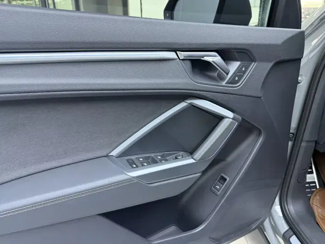 Audi Q3 — Фото автомобиля 12
