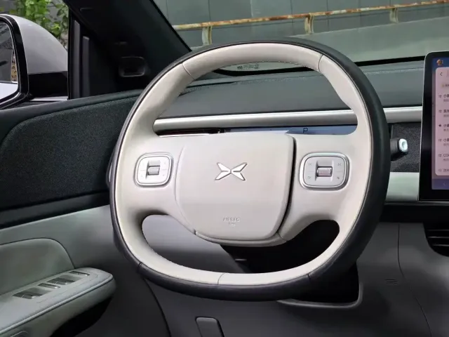 Xpeng G6 — Фото автомобиля 10