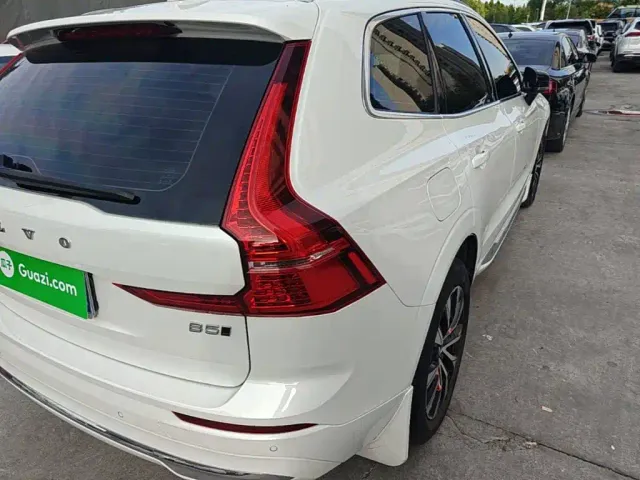 Volvo XC60 — Фото автомобиля 7