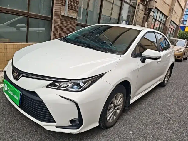 Фотография автомобиля — Toyota Corolla