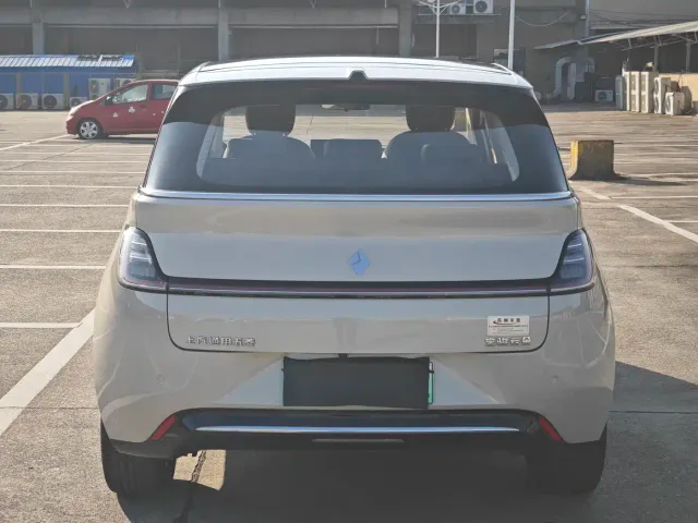 Baojun Cloud — Фото автомобиля 6